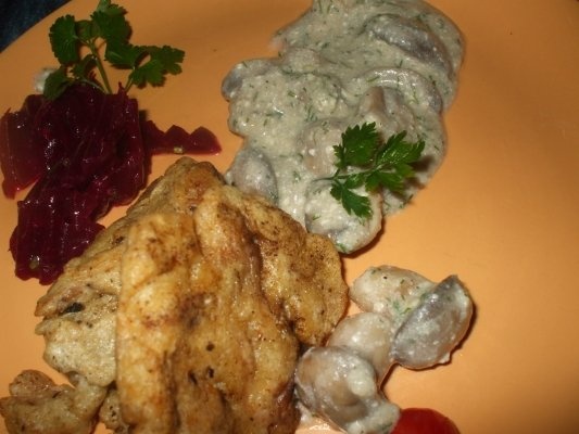 Ciuperci cu cascaval, branza topita si smantana