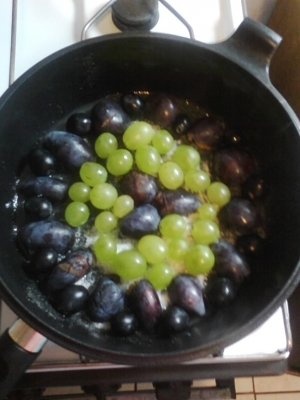 Tarta cu fructe de toamna