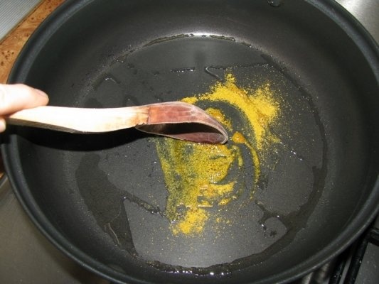 Curry de curcan cu cartofi dulci si lapte de cocos