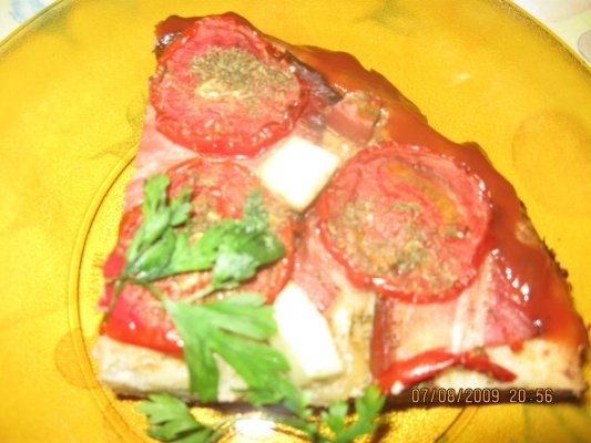 Tarta cu branza si rosii