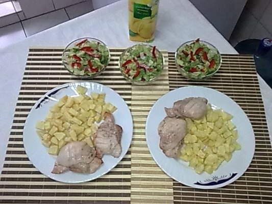 Friptura de curcan,cu cartofi prajiti