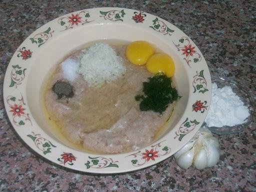 Perisoare din carne de pui cu smantana