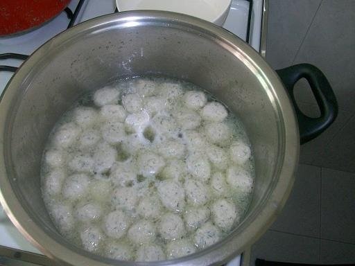 Perisoare din carne de pui cu smantana