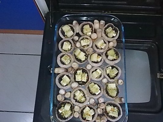 Ciuperci cu unt si cascaval