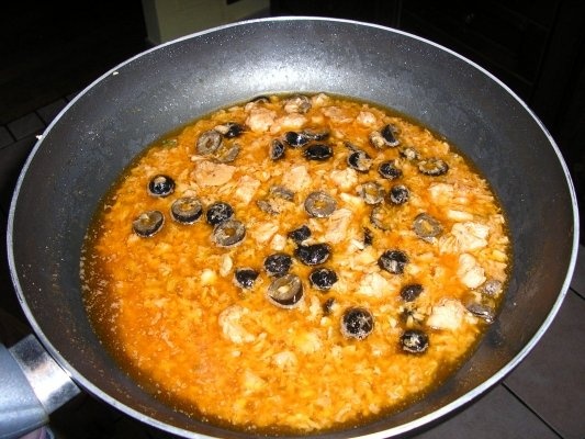 Penne cu ton si masline