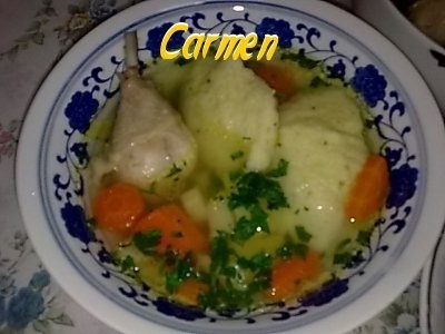 Supa din copanele de pui cu galusti.