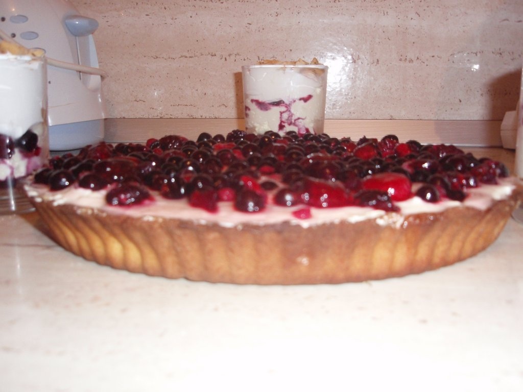 Tarta cu fructe de padure