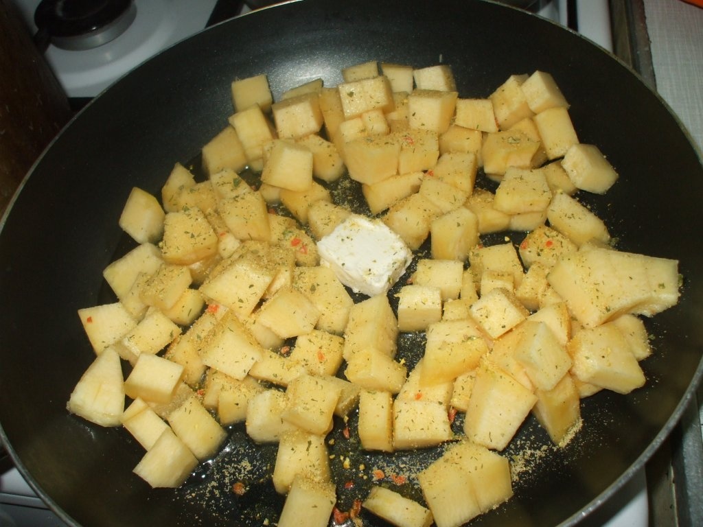 Supa de dovleac cu legume in dovleac