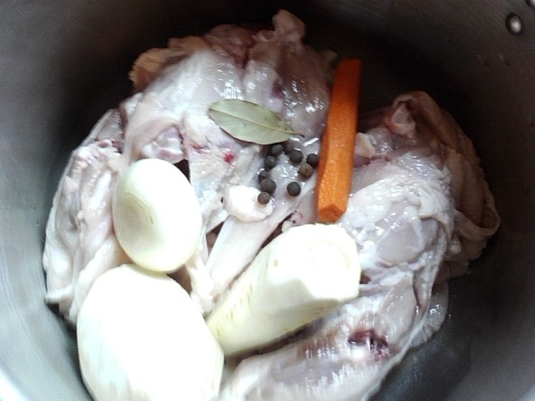 Salata cu hribi si carne de pui