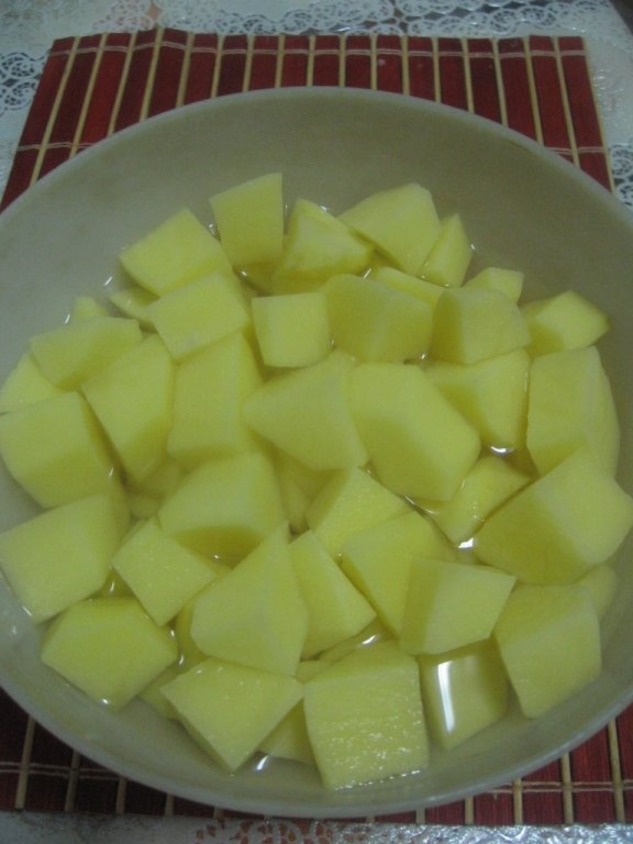 Ciorba de cartofi cu zeama de pe muraturi