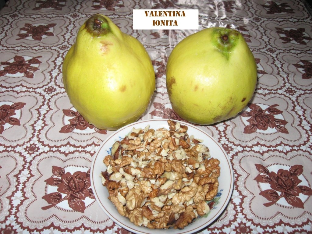 Gem de gutui cu nuca