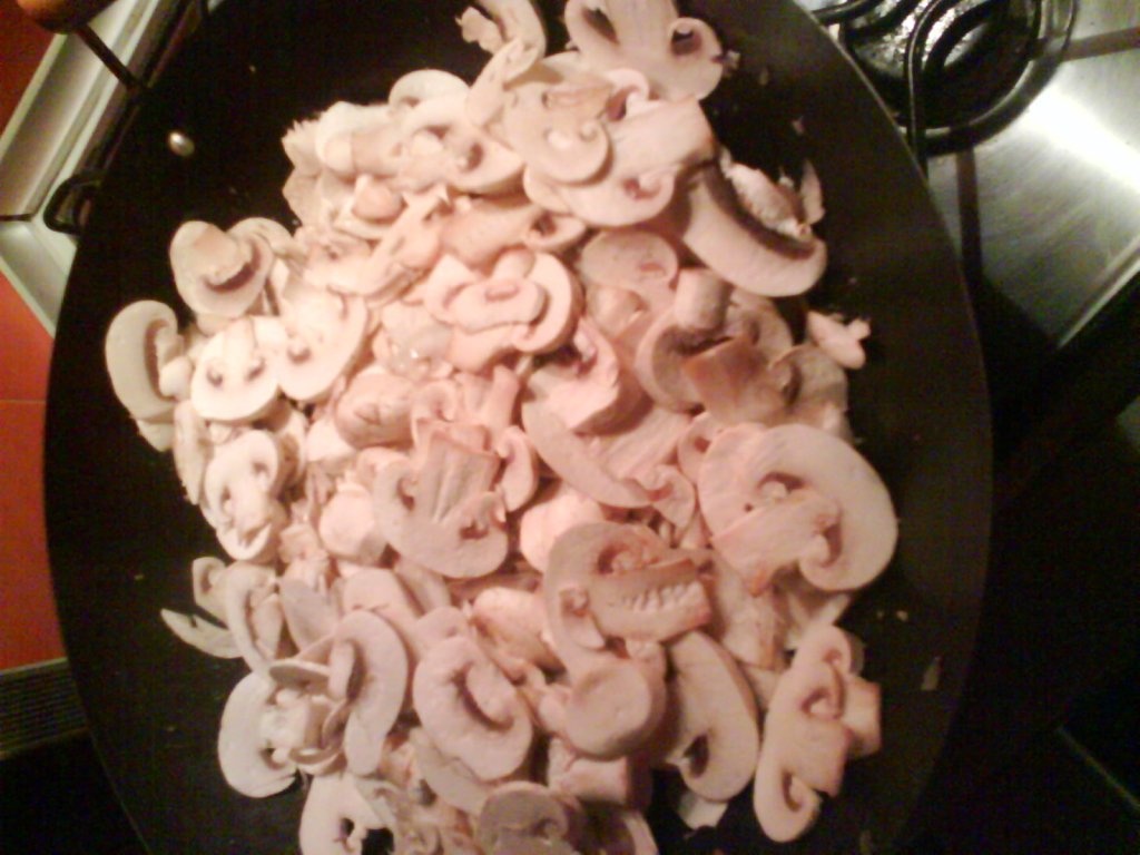 Tagliatele cu pui si ciuperci