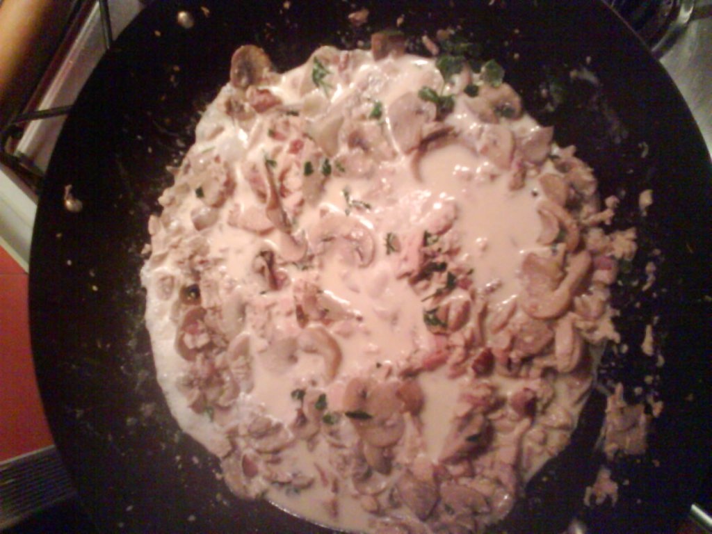 Tagliatele cu pui si ciuperci