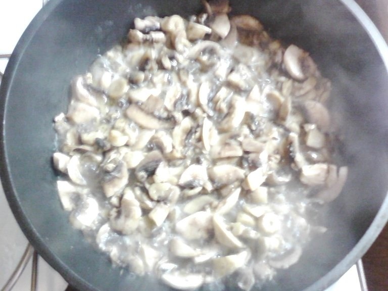 Champinion cu unt si smantana