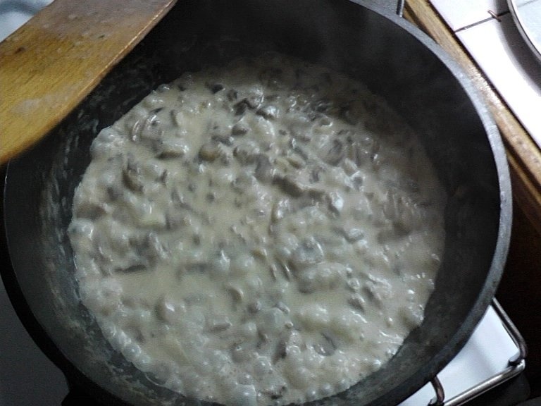 Champinion cu unt si smantana