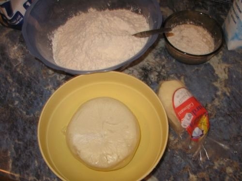 Placinta taranesca cu branza de oaie