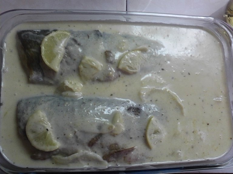 Pastrav cu sos la cuptor