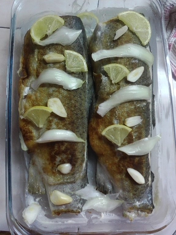 Pastrav cu sos la cuptor