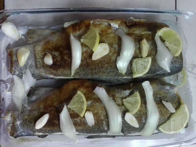 Pastrav cu sos la cuptor