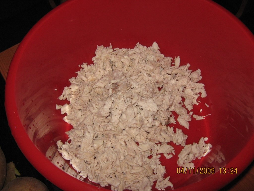 Salata  Beouf cu carne din piept de pui (a la Nico)