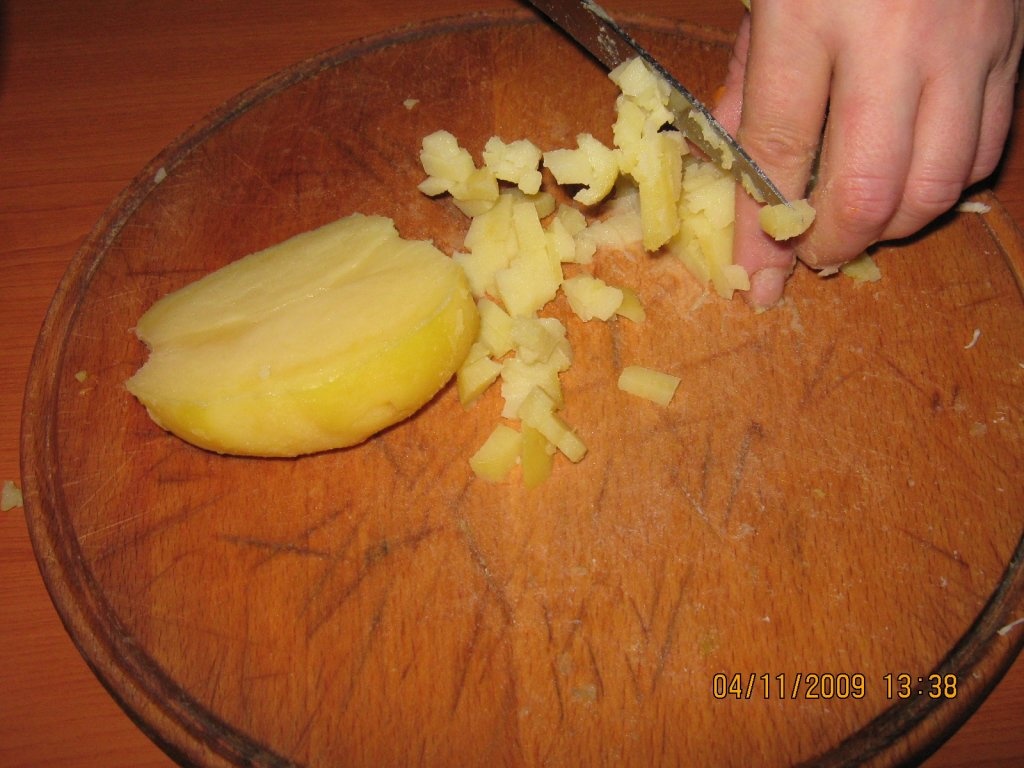 Salata  Beouf cu carne din piept de pui (a la Nico)