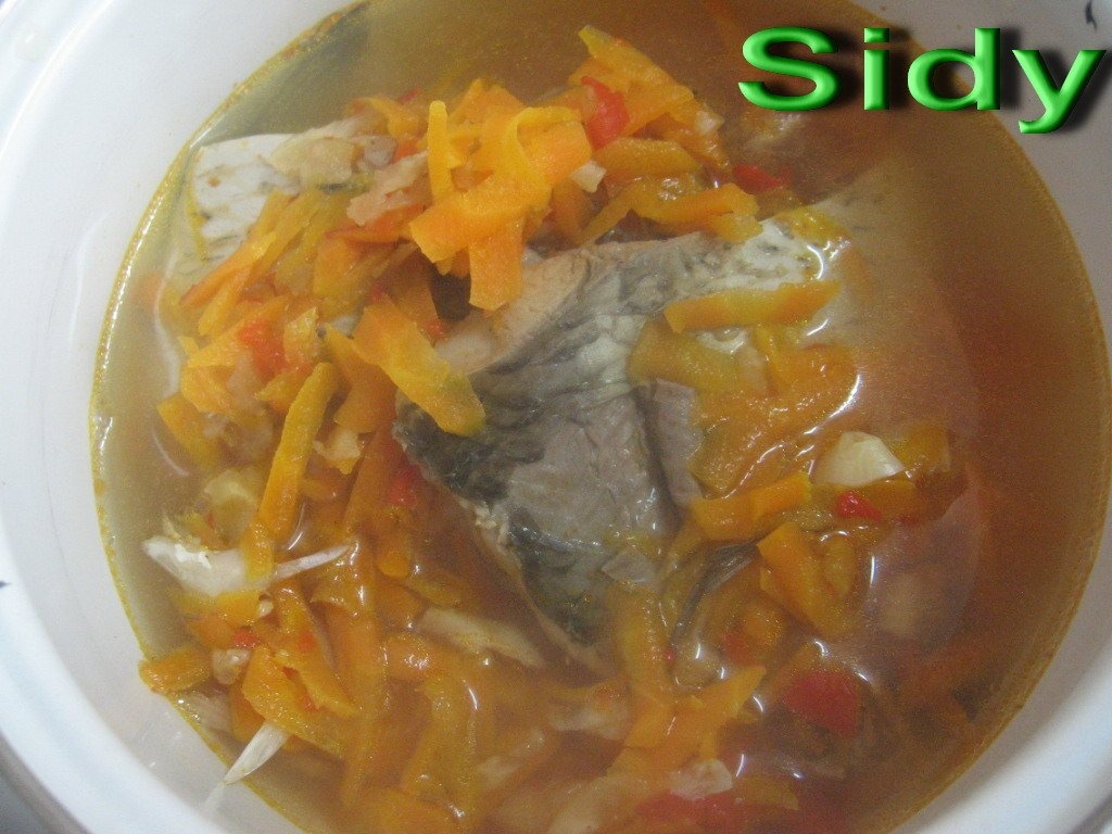 Bors de peste cu bulion