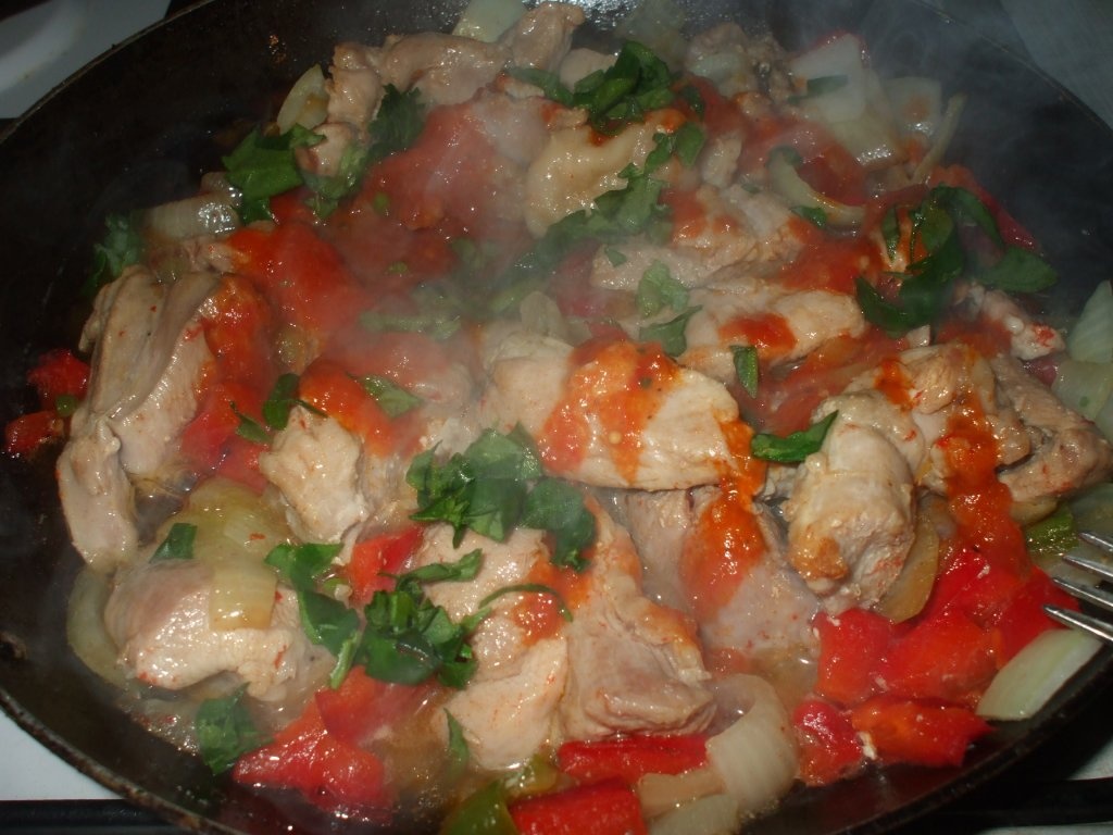 Curcan impachetat in cartofi la cuptor