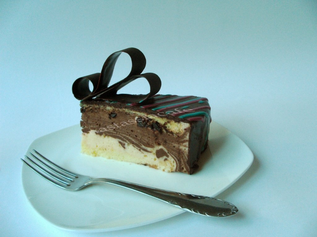 Tort lapte de pasare cu cacao