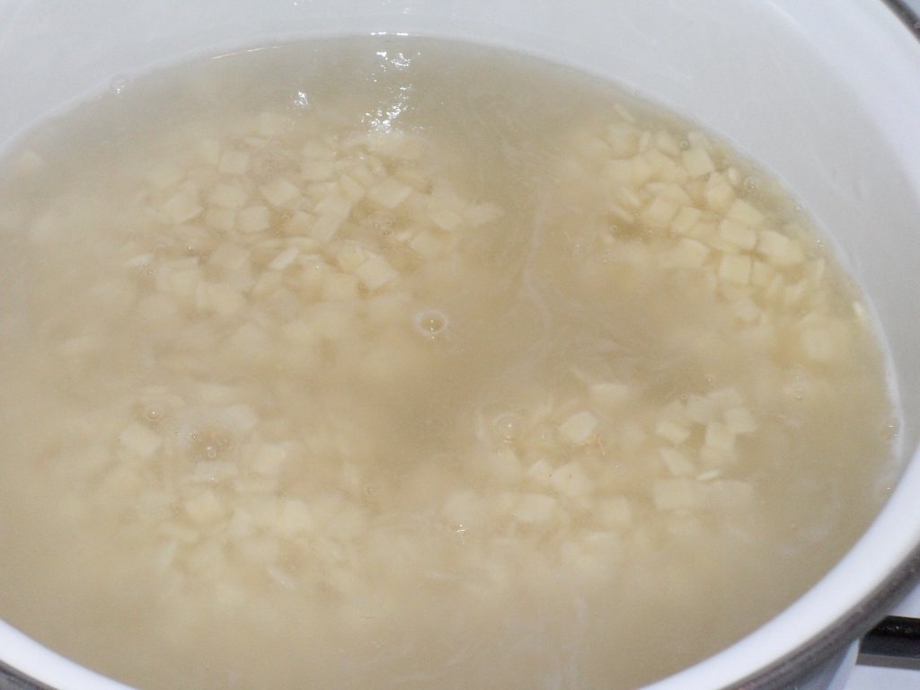 LITERE CU GRIS SI GEM