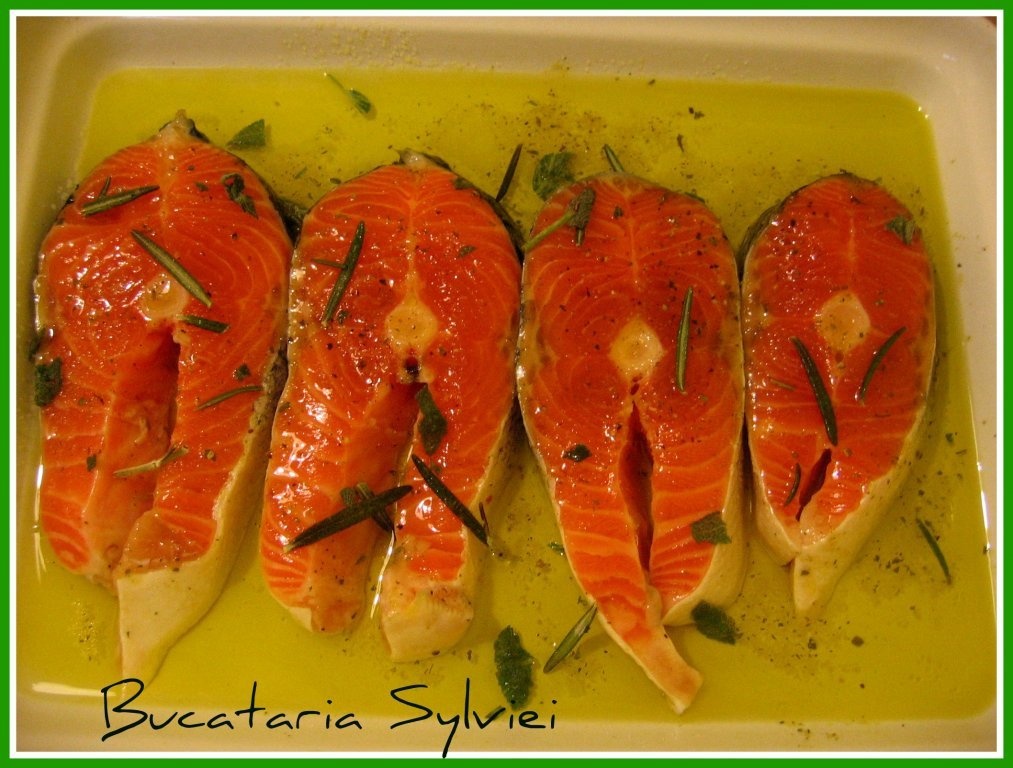 Somon la cuptori cu cartofi