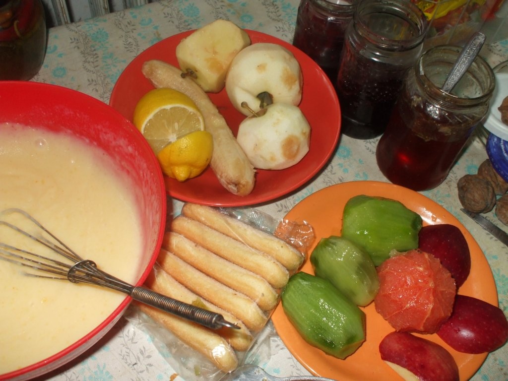 Crema de vanilie cu fructe