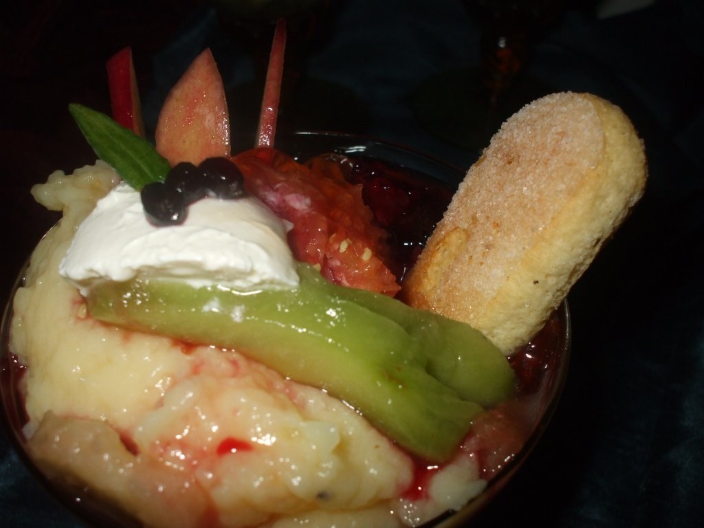 Crema de vanilie cu fructe