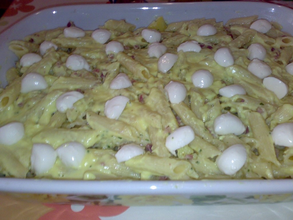 Gratin de paste cu cartofi si bacon