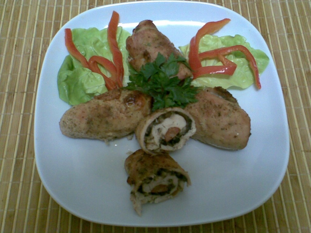 Rulouri din piept de pui