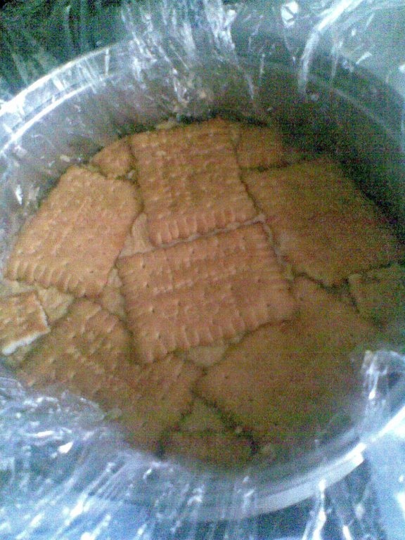 Prajitura in doua culori(din biscuiti)