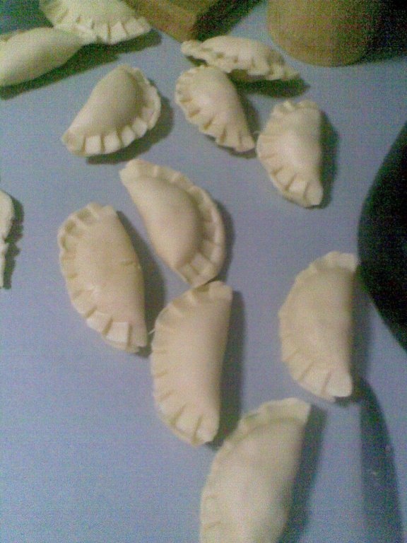 Scoicute cu cartofi si salam