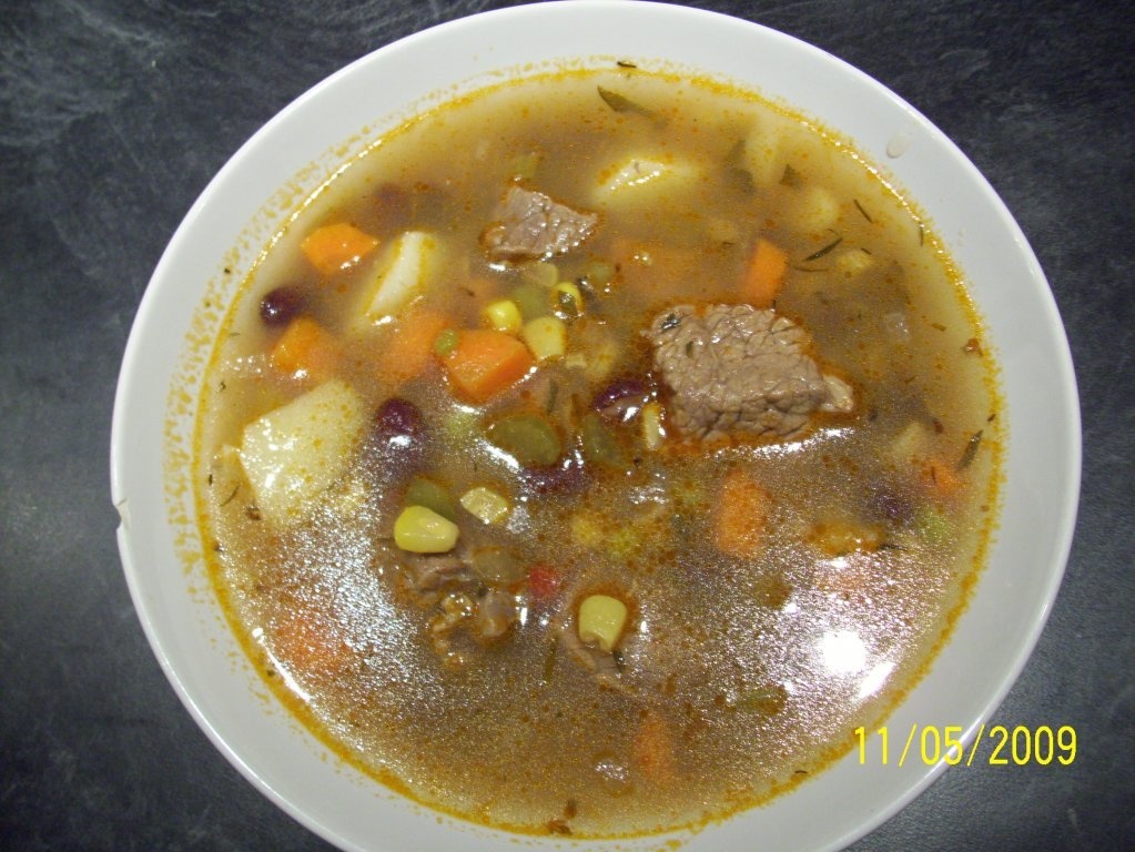 Ciorbita de vacuta cu legume