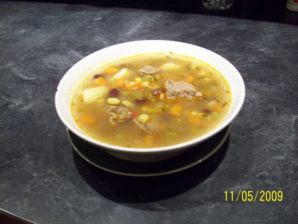 Ciorbita de vacuta cu legume