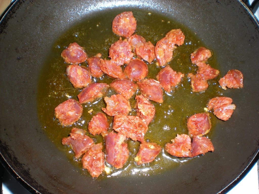Paste cu chorizo