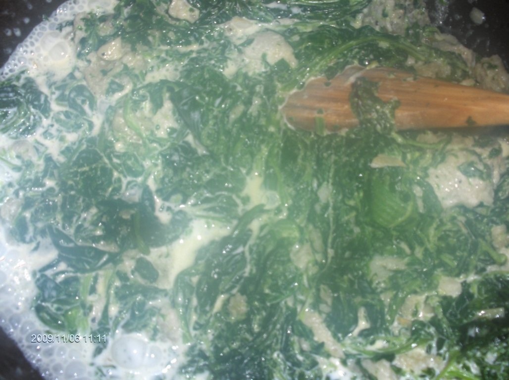 Rulouri de jambon afumat cu spanac