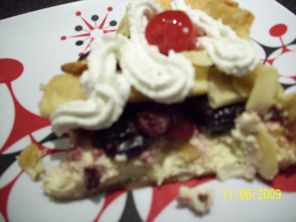 Placinta cu visine si merisor