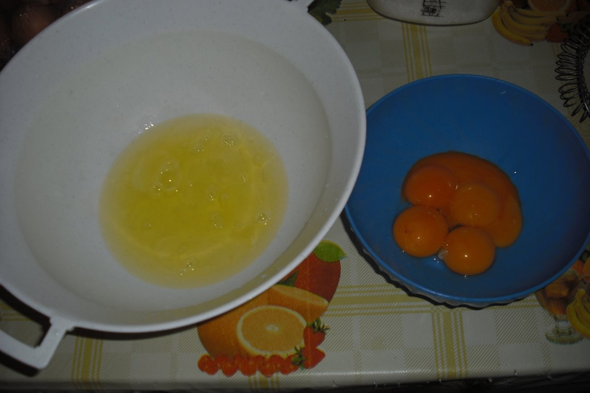 Bulgarasi cu crema ( Lapte de pasare )