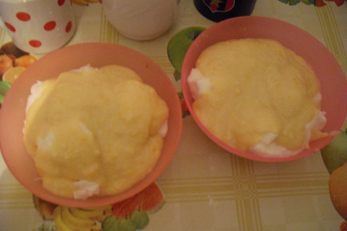 Bulgarasi cu crema ( Lapte de pasare )