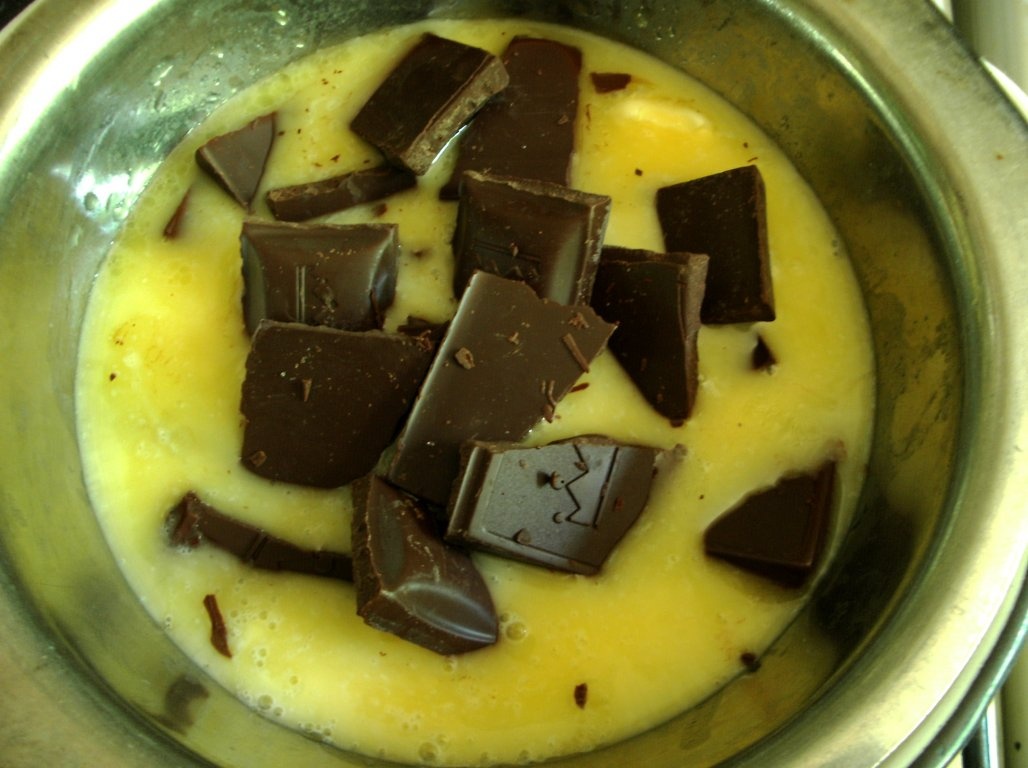 Brownie cu branza si visine