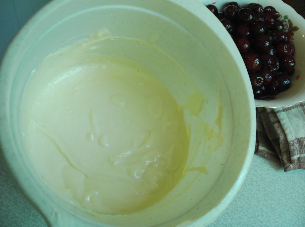 Brownie cu branza si visine