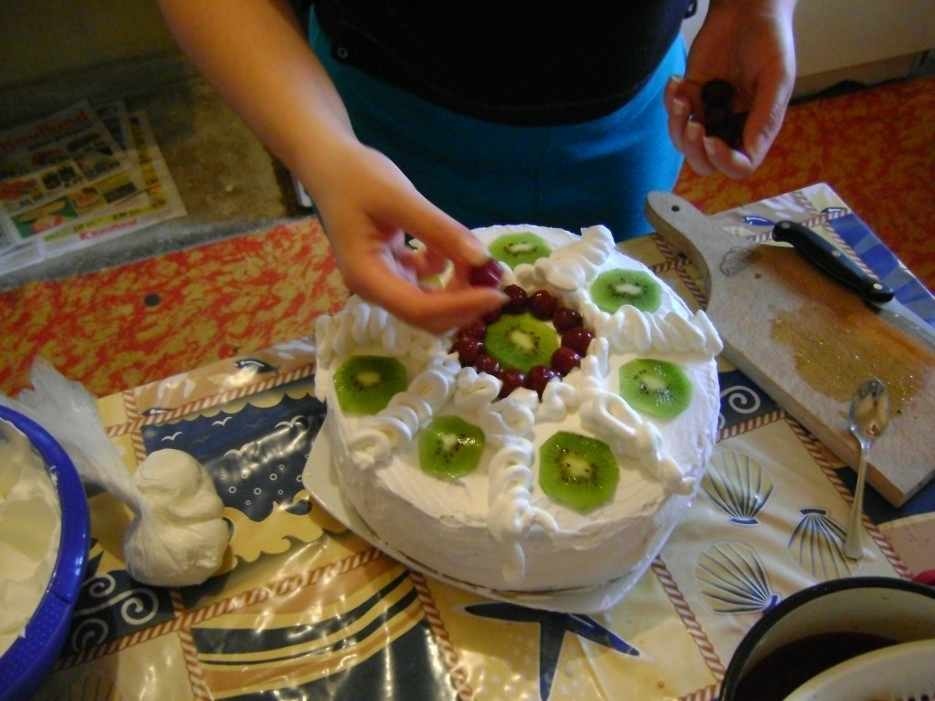 Tort cu crema de nes