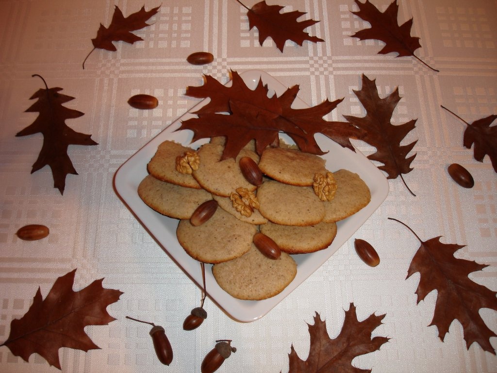 Fursecuri fragede cu nuca