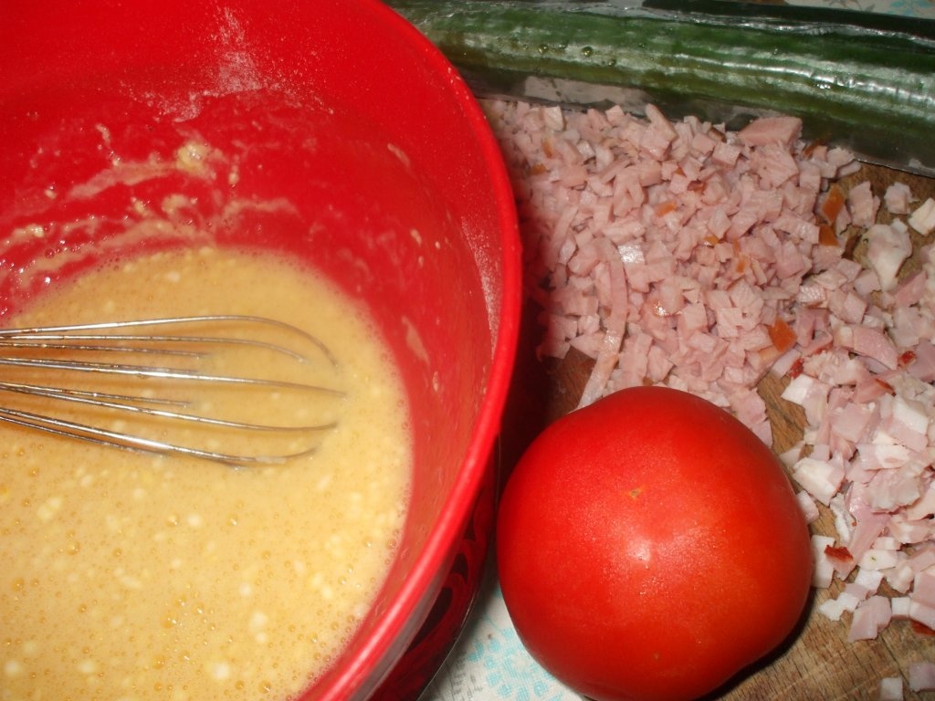 Omleta calzone cu costita afumata/sunca