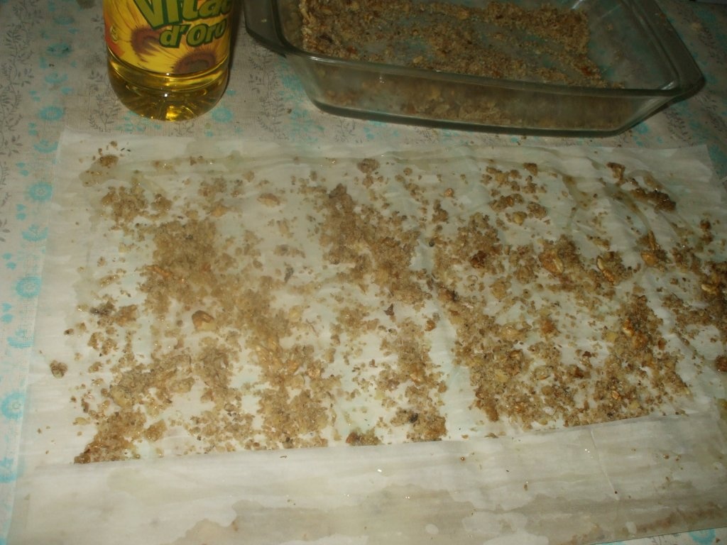 Placinta cu nuci (baclava/sarailie)