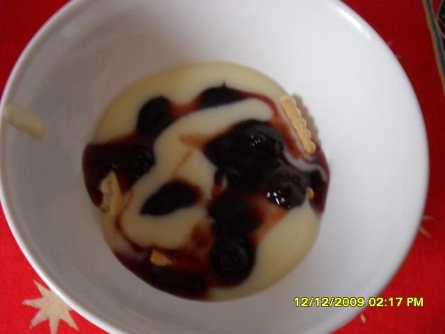 Sarlota cu dulceata de mure